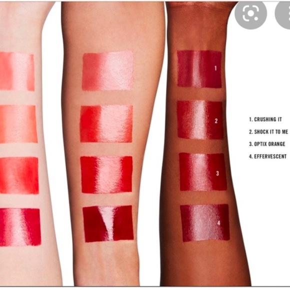 MAC *Shock It To Me* Versicolour Varnish Cream Lip Stain .28 fl oz - Picture 3 of 5